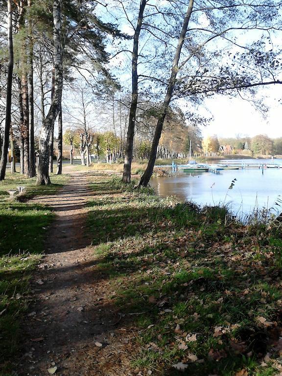 Ferienhaus Pauline Am See Mullrose Luaran gambar